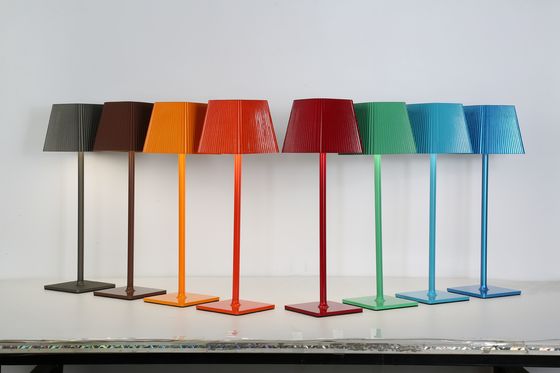 Lampa biurowa LED z czujnikiem dotykowym z regulowaną jasnością AC100-240V DC 5V/1A